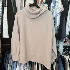 EUC Varley Sweatbsirt Medium